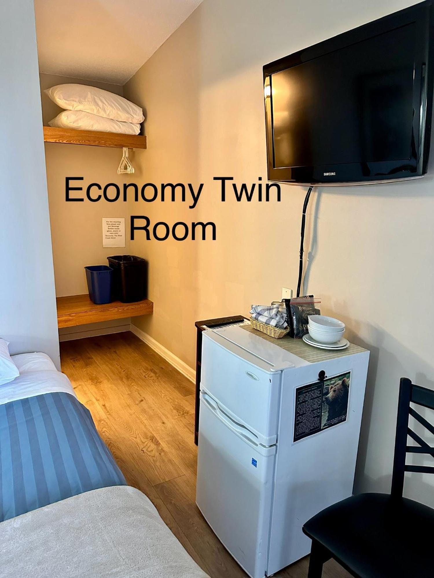 اوكلويلت West Coast Motel On The Harbour المظهر الخارجي الصورة